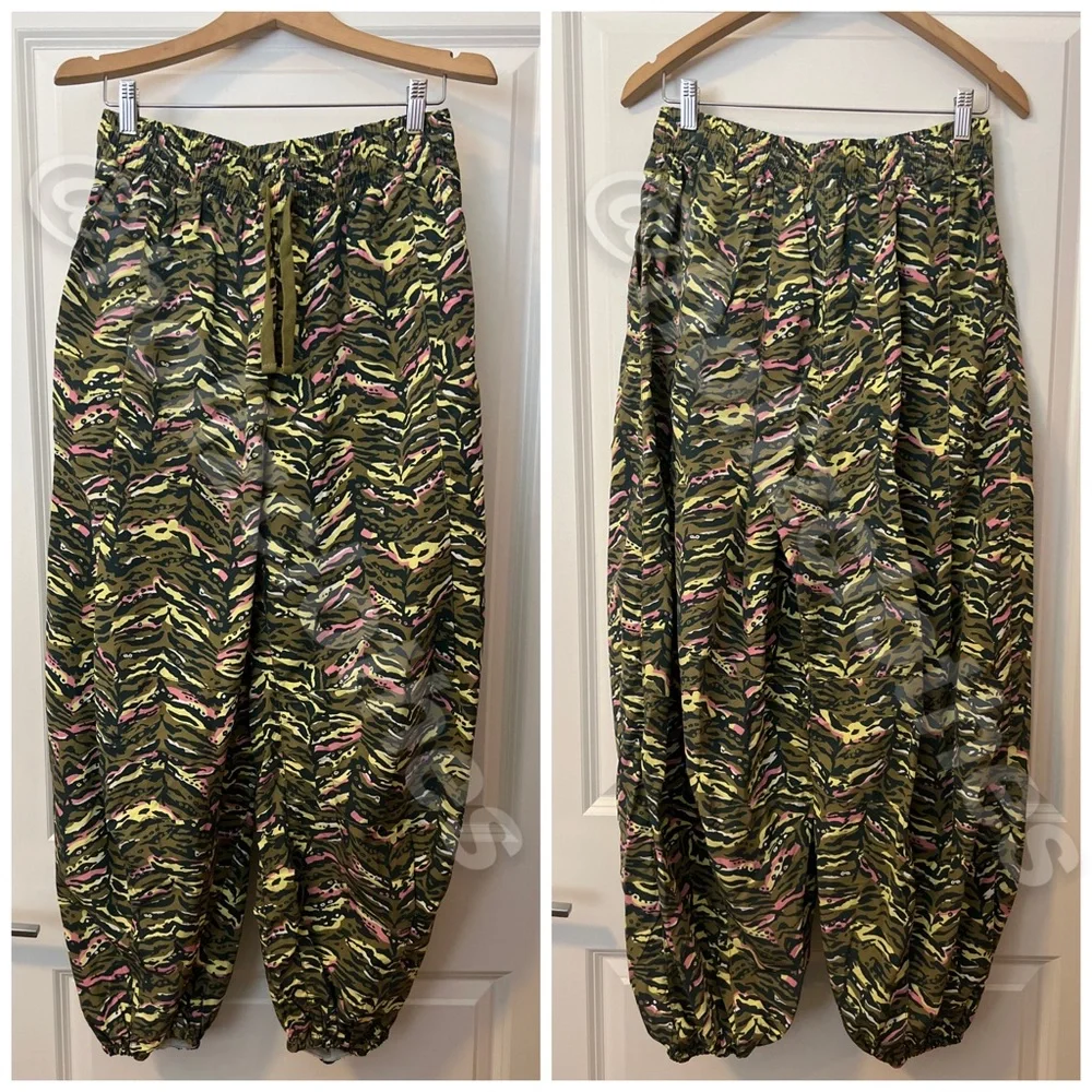 NWOT Free People Zephyr Printed Pants Olive M - Picture 2 of 11